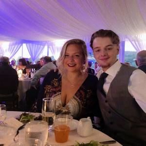 Meet your Posher, Ellie